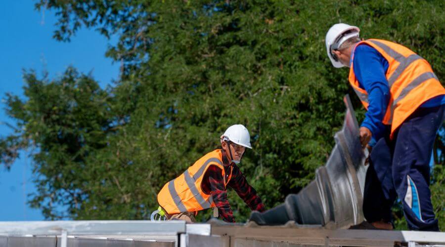 Professional residential roofers in Milan, MN